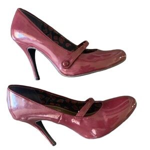 American Eagle merlo burgundy Mary Jane school fairy girl heels. Size 8